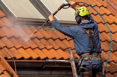 Démoussage et hydrofuge de toiture à Herran